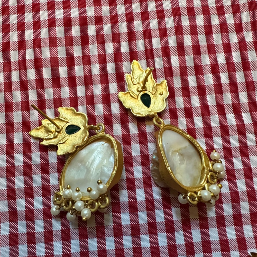 Gold Leaf with Dangly Stones and Pearls Earrings - Picture 3 of 4